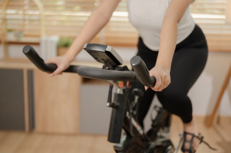 bicicleta de fitness acasă